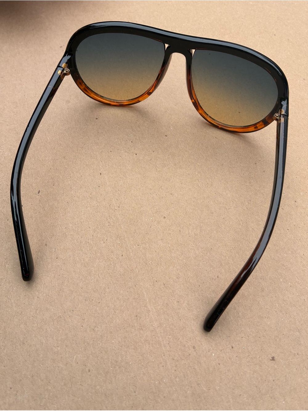 Tortoiseshell Gradient Lens Sunglasses - Picture 2 of 3